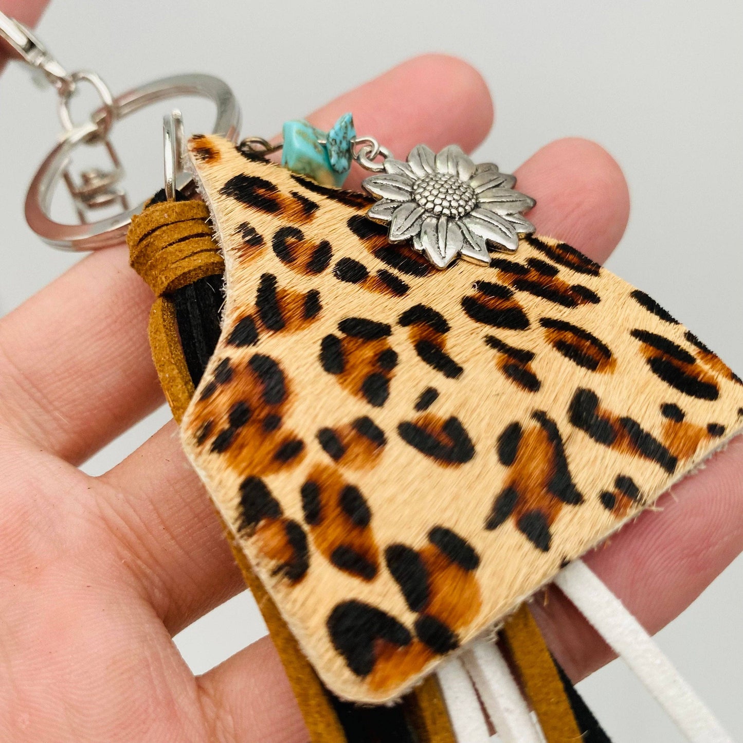 Western Style Geometric Cowhide Keychain: 4